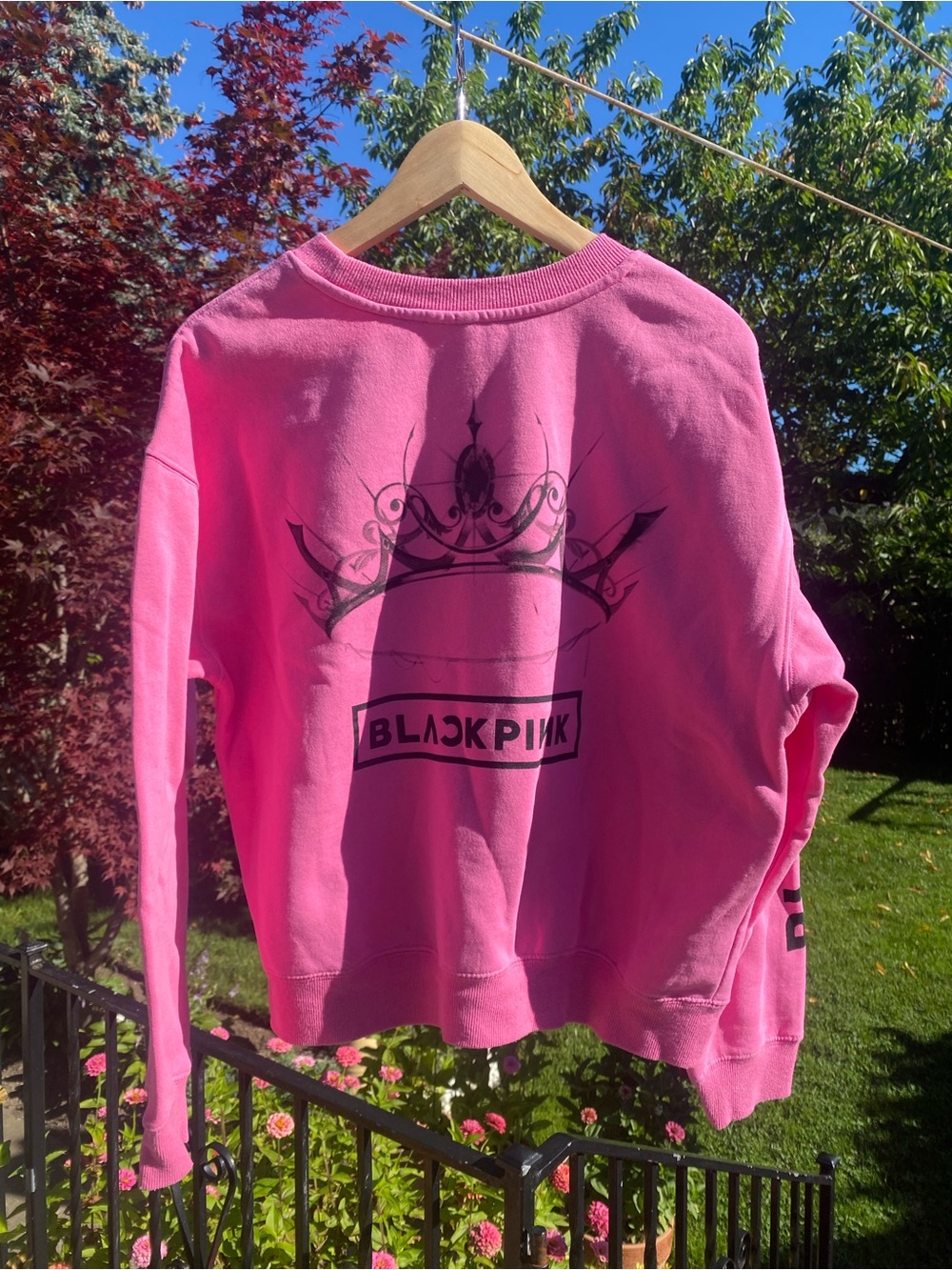 Black Pink Graphic Sweatshirt